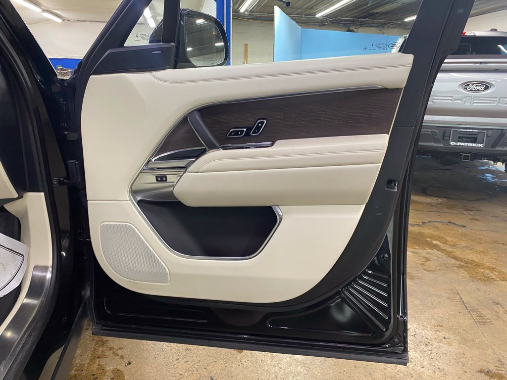Used 2023 Land Rover Range Rover SE AWD/4WD image 65