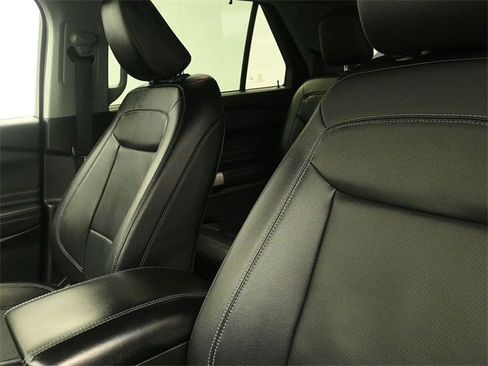 Certified 2023 Ford Explorer Limited w/ Equipment Group 301A image 22