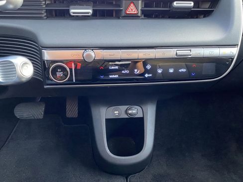 Used 2024 Hyundai Ioniq 5 SE image 15