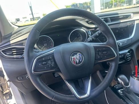 Used 2022 Buick Encore GX Essence w/ Experience Buick Package FWD image 32