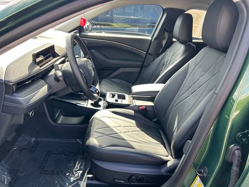 Used 2025 Ford Mustang Mach-E Select w/ Comfort Package Lite RWD image 11