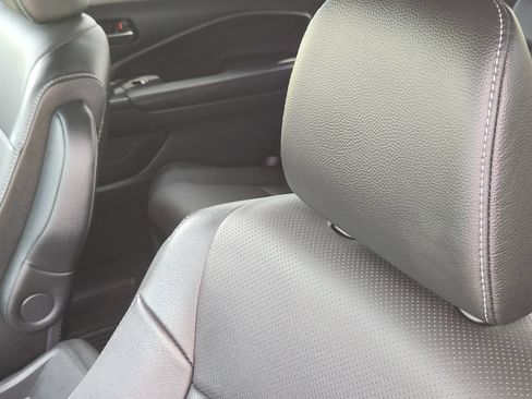 Used 2023 Honda Passport EX-L image 18