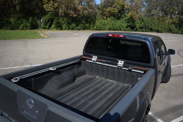 Used 2010 Nissan Frontier SE AWD/4WD image 4
