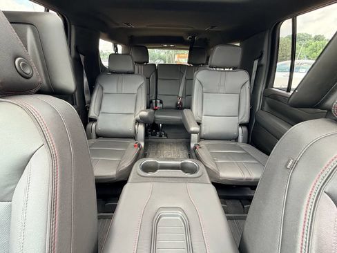 Used 2023 Chevrolet Suburban RST w/ Luxury Package AWD/4WD image 23
