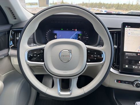 New 2026 Volvo XC90 T8 Ultra w/ Protection Package Premier AWD/4WD image 11