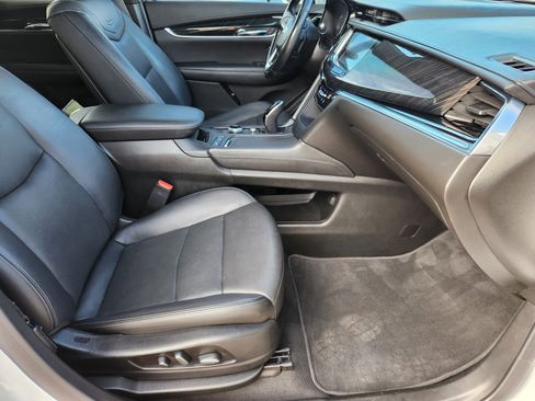 Used 2020 Cadillac XT6 Premium Luxury image 15