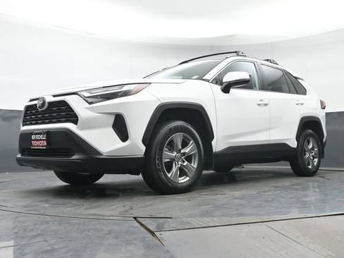 Used 2024 Toyota RAV4 XLE w/ Convenience Package AWD/4WD image 31