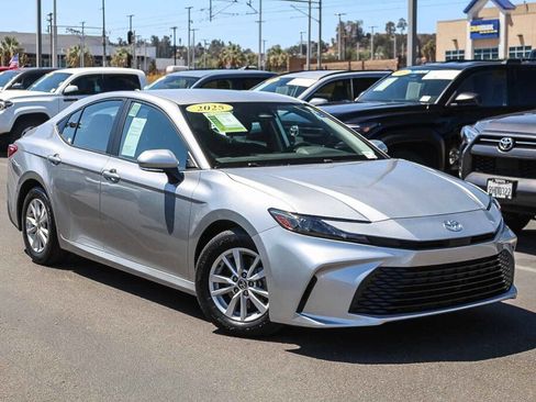 Used 2025 Toyota Camry LE FWD image 1