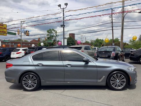 Used 2018 BMW 530i xDrive AWD/4WD image 9