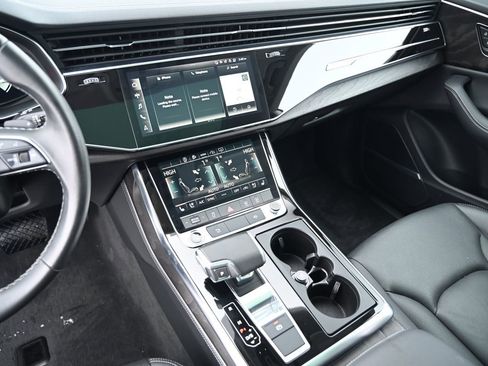 Used 2023 Audi Q8 Premium Plus w/ Premium Plus Package image 31