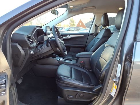 Used 2021 Ford Escape SEL w/ Technology Package image 13