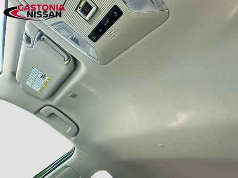 Used 2024 Toyota RAV4 XLE AWD/4WD image 27