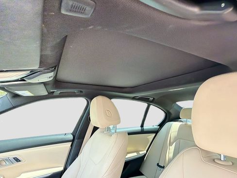 Used 2019 BMW 330i Sedan w/ Convenience Package RWD image 25
