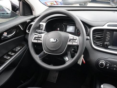 Used 2020 Kia Sorento LX image 33