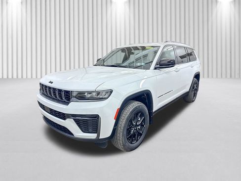 New 2026 Jeep Grand Cherokee L 4WD image 10