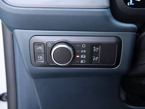 New 2025 Ford Maverick XL w/ Equipment Group 101A image 27