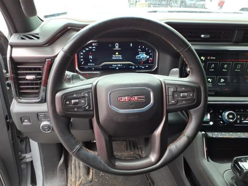 Used 2024 GMC Sierra 1500 AT4 w/ Technology Package image 8