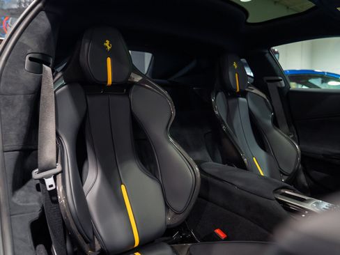 Used 2025 Ferrari 12Cilindri RWD image 17