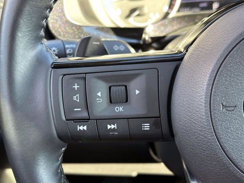 Certified 2025 Nissan Pathfinder SL w/ SL Premium Package image 25