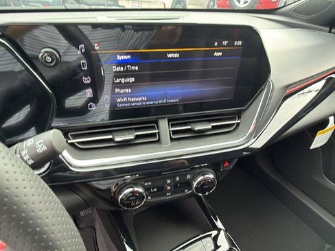 New 2026 Chevrolet Trax RS w/ Driver Confidence Package FWD image 25