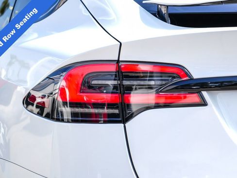 Used 2022 Tesla Model X AWD/4WD image 11