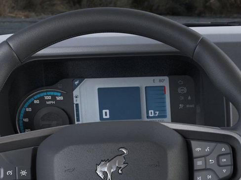 Used 2025 Ford Bronco Big Bend image 13