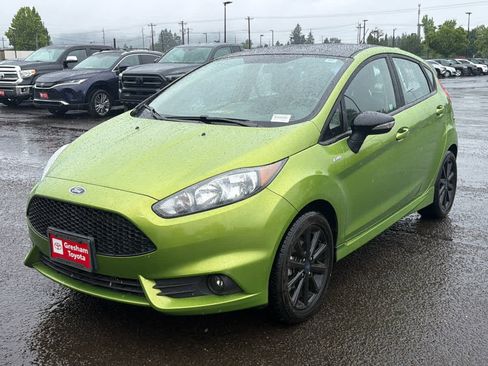 Used 2019 Ford Fiesta ST-Line w/ ST Line Cold Weather Package FWD image 2