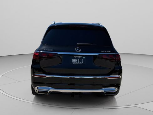 Used 2026 Mercedes-Benz Maybach GLS 600 4MATIC image 4