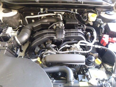 Certified 2022 Subaru Outback Touring w/ Popular Package #2 image 11