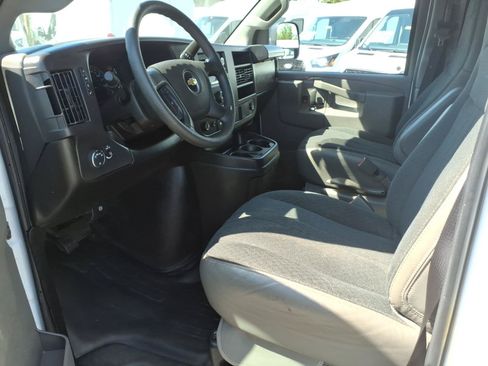 Used 2025 Chevrolet Express 2500 w/ Driver Convenience Package RWD image 10