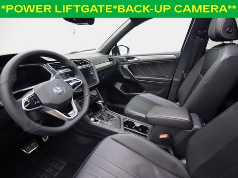 Used 2022 Volkswagen Tiguan SE R-Line FWD image 11