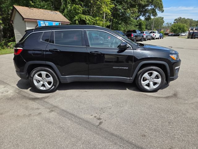 Used 2018 Jeep Compass Latitude w/ Cold Weather Group FWD image 7
