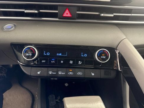 Used 2021 Hyundai Elantra SEL w/ Convenience Package FWD image 33