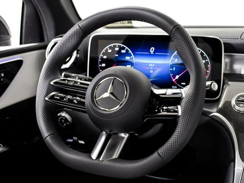 New 2026 Mercedes-Benz GLC 300 image 22