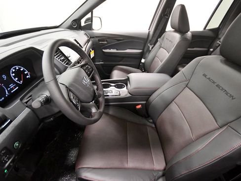 New 2026 Honda Ridgeline Black Edition image 11