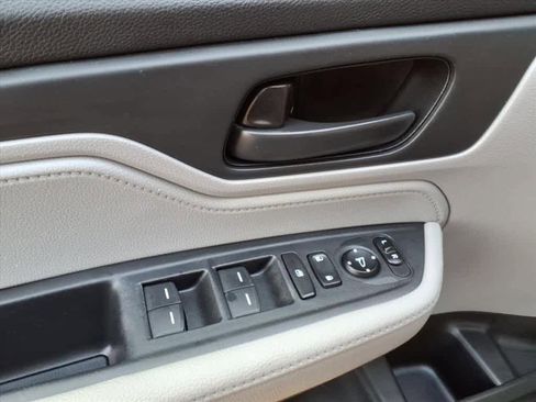 Certified 2019 Honda Odyssey EX image 14