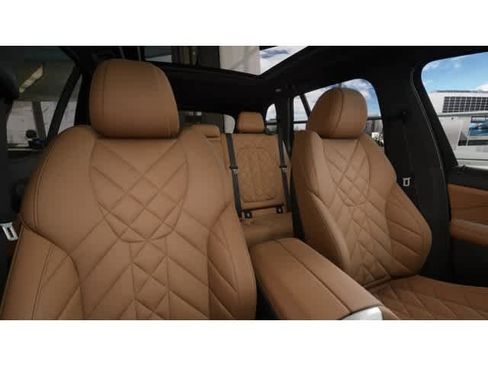 Used 2026 BMW X5 xDrive40i w/ Premium Package image 11