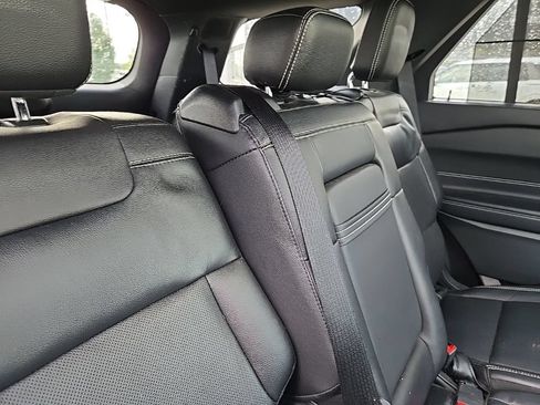 Used 2021 Ford Explorer ST w/ Equipment Group 401A AWD/4WD image 36