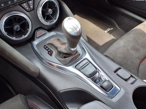 Used 2021 Chevrolet Camaro ZL1 image 17