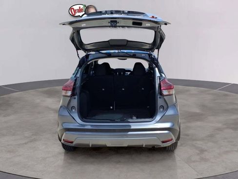 Used 2023 Nissan Kicks S FWD image 18