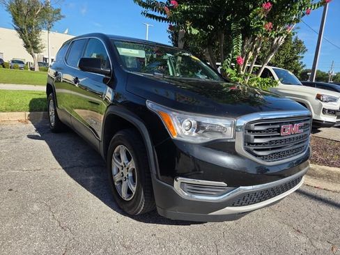 Used 2019 GMC Acadia SLE w/ LPO, Floor Liner Package FWD image 3