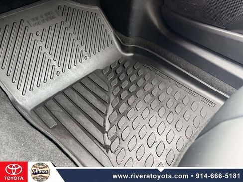 Used 2024 Toyota Camry SE w/ Convenience Package image 24