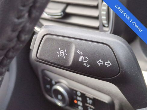 Used 2024 Ford Explorer XLT w/ Equipment Group 202A image 33