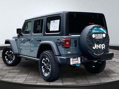 Used 2025 Jeep Wrangler Unlimited Rubicon 4xe image 2