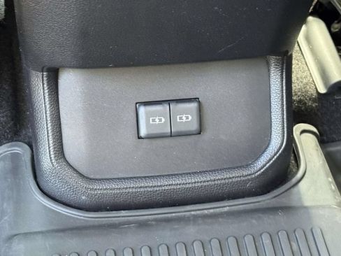 Used 2023 Toyota Highlander XSE AWD/4WD image 37