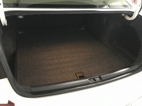 Used 2018 Volkswagen Passat 2.0T SE FWD image 29