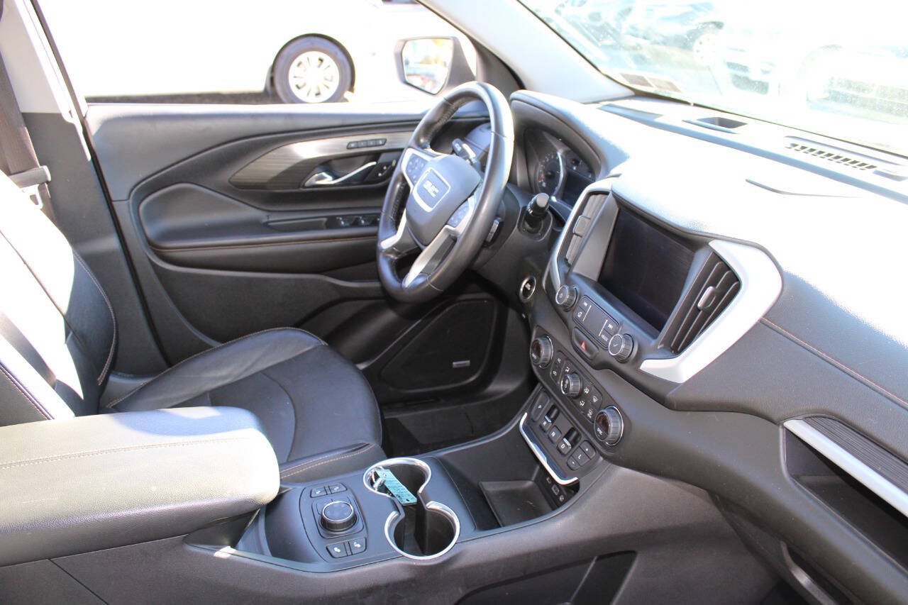 Used 2021 GMC Terrain SLT w/ Infotainment Package II AWD/4WD image 12