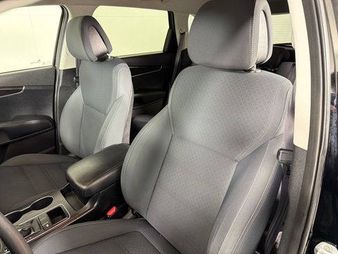 Used 2016 Kia Sorento L FWD image 12