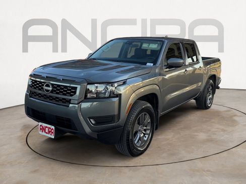 Used 2025 Nissan Frontier SV image 7