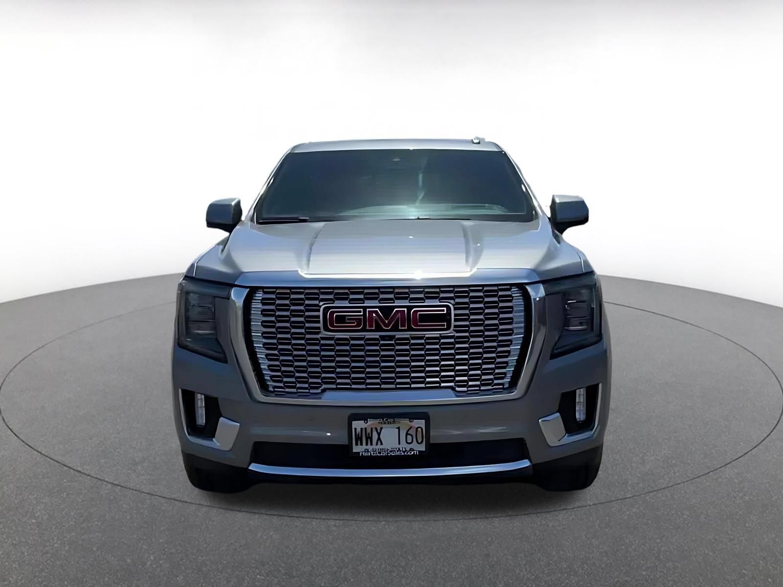 Used 2023 GMC Yukon Denali RWD image 4